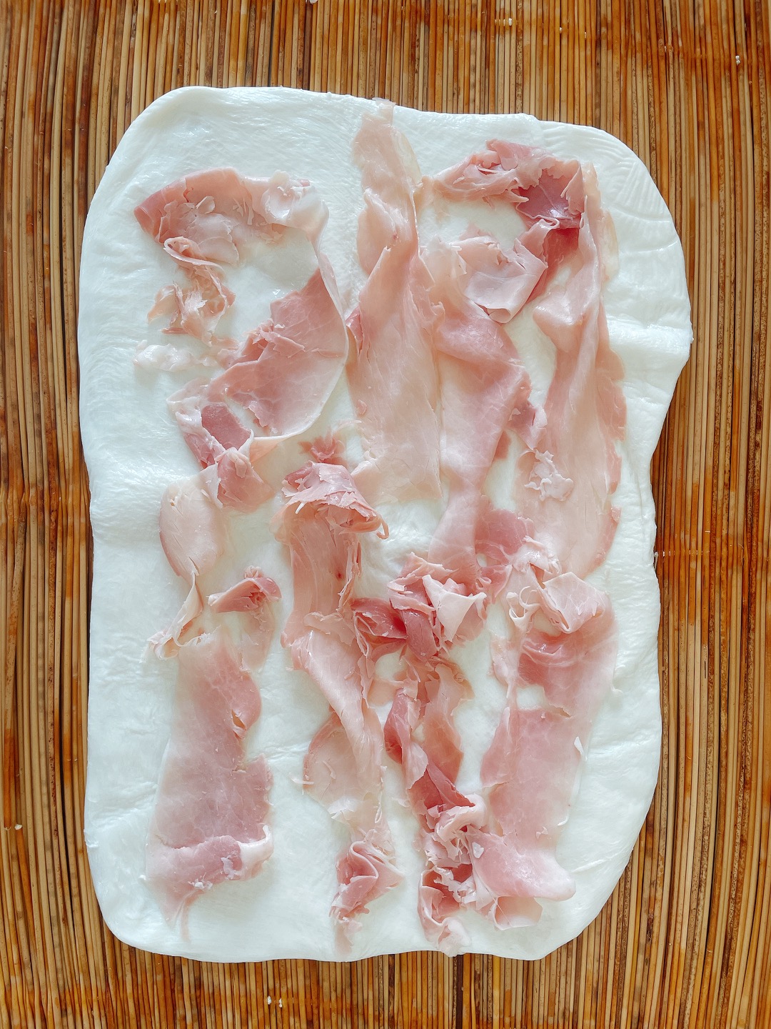 sfoglia_di_mozzarella_e_prosciutto